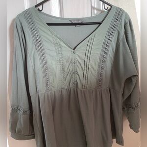 Green Peasant blouse
Size small
Wonderful condition!